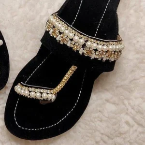 Kashmiri Zuruj Kolapuri